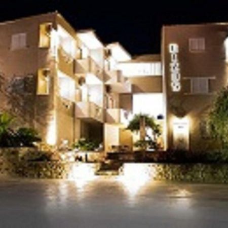 Rizos Bay Sarakiniko Hotel Sarakiniko  Екстериор снимка